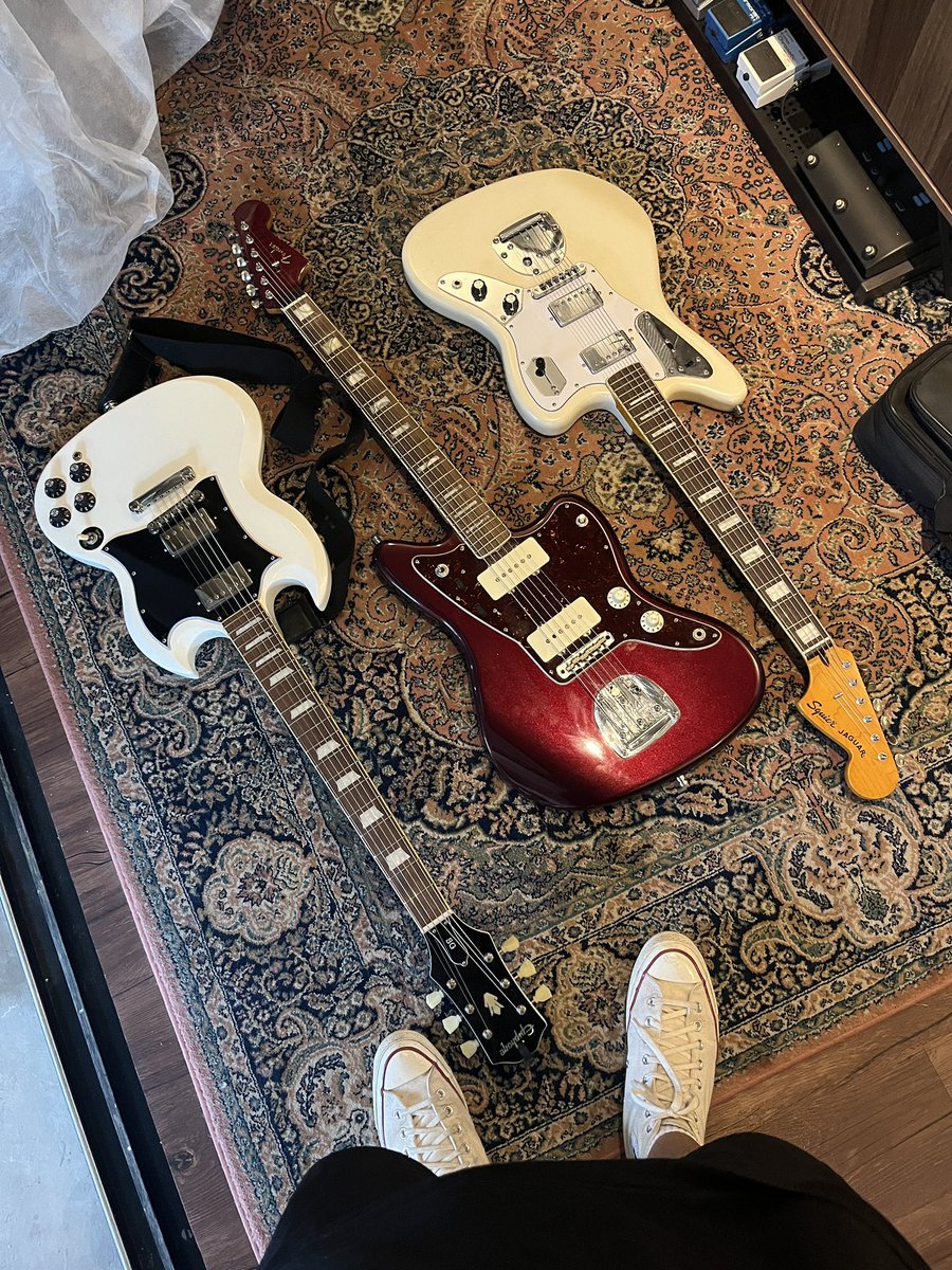 trav_life's tweet photo. Cleaning time. I hate PH humidity. https://t.co/LloTeszhDi