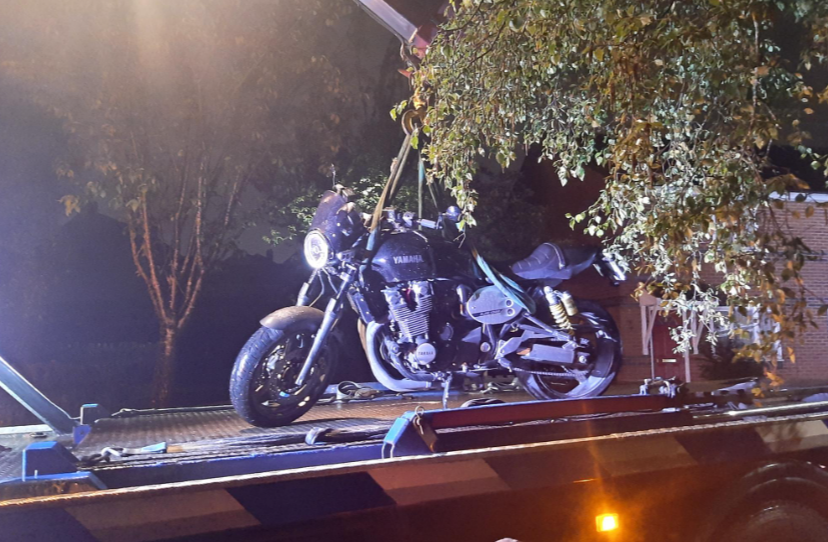 ASPSouthGlos's tweet photo. Another motorbike was found in the Kingswood area this week. The local PCSO's have recovered the motorbike and made contact with the owner #foundmotorbike #returnedtoowner https://t.co/tzJq36F5kJ