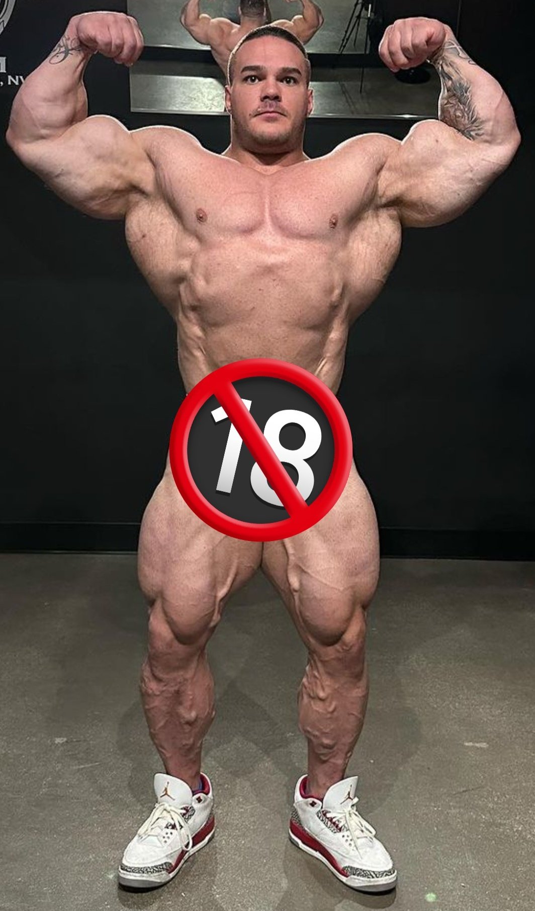 Nick Walker on X: Who waits, he will always get.. Posing naked, after  training in the locker room. The video is already on the site. 🍌🍌  t.coLVmRDgQ8rN t.comDu4V8g9im  X