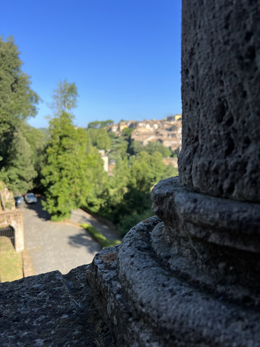 BerrettaLaura's tweet photo. Good morning from my office #romanforever https://t.co/5KvHJYsFKW