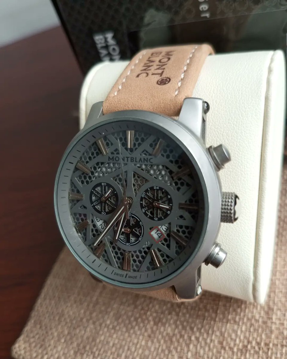 degit_world's tweet photo. Precision, elegance &amp; uniqueness unite in our luxury watch collection. Discover the perfect one for you ⌚
#degitworldelectronics #Trump2024TheOnlyChoice #HELB #interiorcsKithurekindiki #Azziad #Worldcoin #Kabarak #NationalGirlfriendday #yvonneKhisa #Chira #CSOwalo https://t.co/taLiak154E