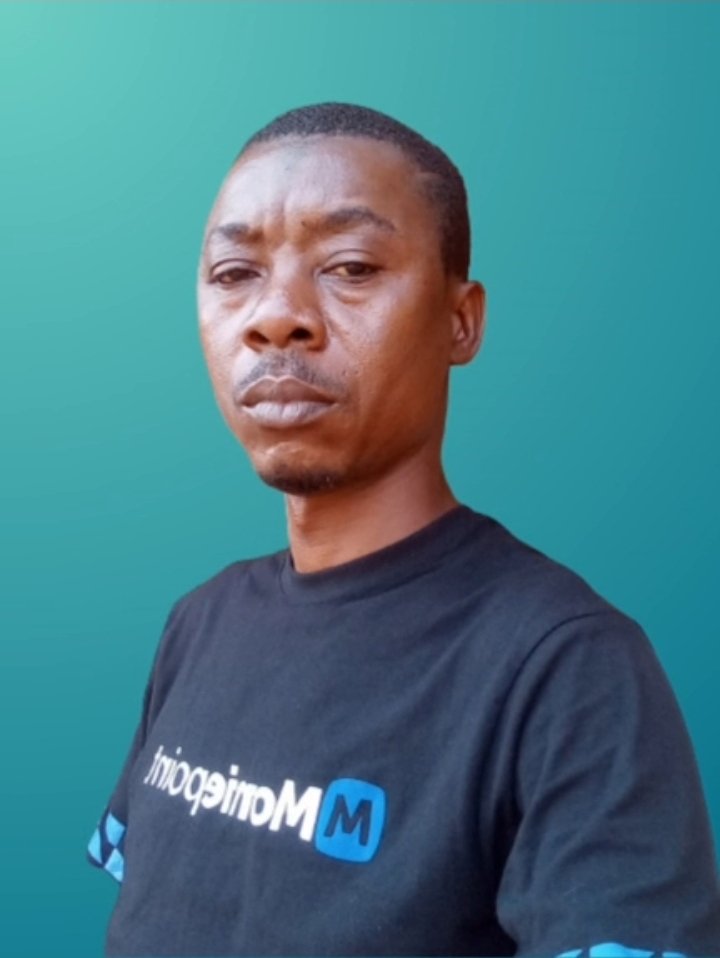 oyeruf's tweet photo. @TVCconnect Happy Birthday , Longlife and Prosperity to Rufai Moruf Oyewale from Ajiboye Shukurat #yourviewontvcconnect https://t.co/Rvm9qEUU9Z