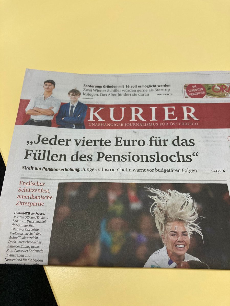 DemoDomas's tweet photo. Es gibt kein Pensionsloch! Der Begriff selbst ist ideologisch stark aufgeladen und greift unser solidarisches und nach wie vor gut funktionierendes #Umlagesystem an. 1/6 https://t.co/I06kuUngvH
