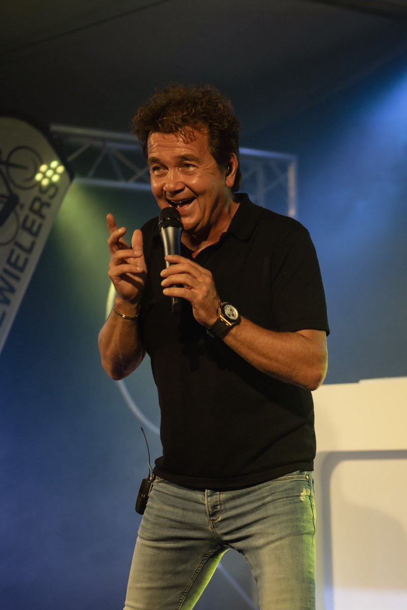 Heerlijk podium. Thnx #radiocontinu #kevinterpstra