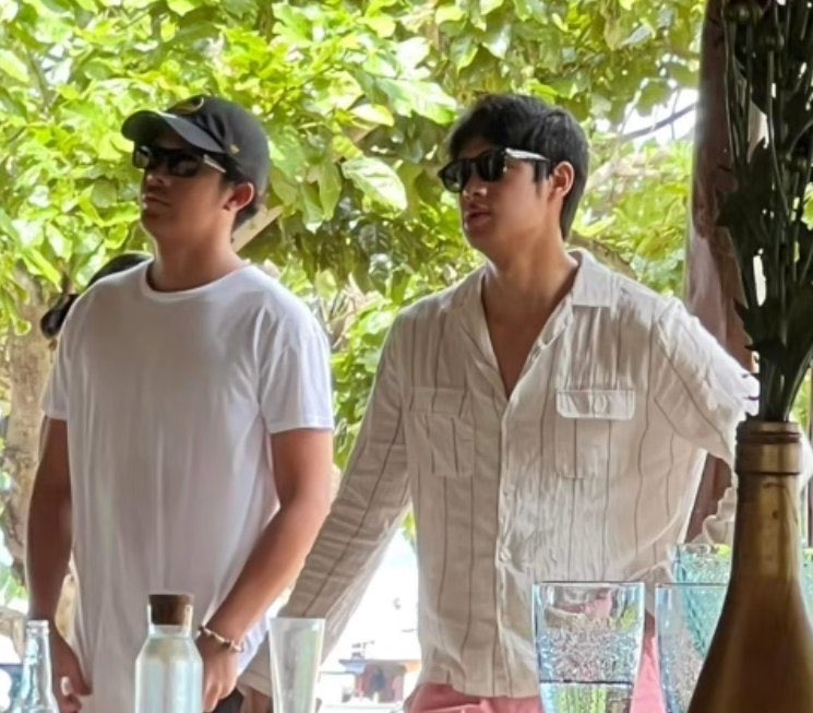 belindoll's tweet photo. same vibes talaga sila 😭😭😭😭😭 #DonnyPangilinan https://t.co/7kSXt4Y301