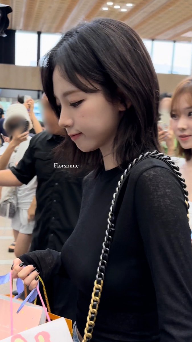 florsinme's tweet photo. 230802 GMP 카리나 출국
조심히 다녀와아🩵

#aespa #KARINA #エスパ #カリナ
#카리나 #유지민 #에스파 https://t.co/Lel5ikVzou