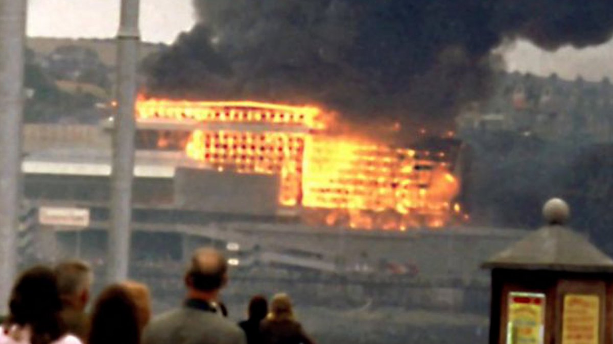 timgloverash's tweet image. 50 years ago today - 50 people died - Summerland tragedy. 

I have attended all the events marking this disaster - talked to survivors and emergency service personnel involved - learned so much. 

Thoughts are with them all today.