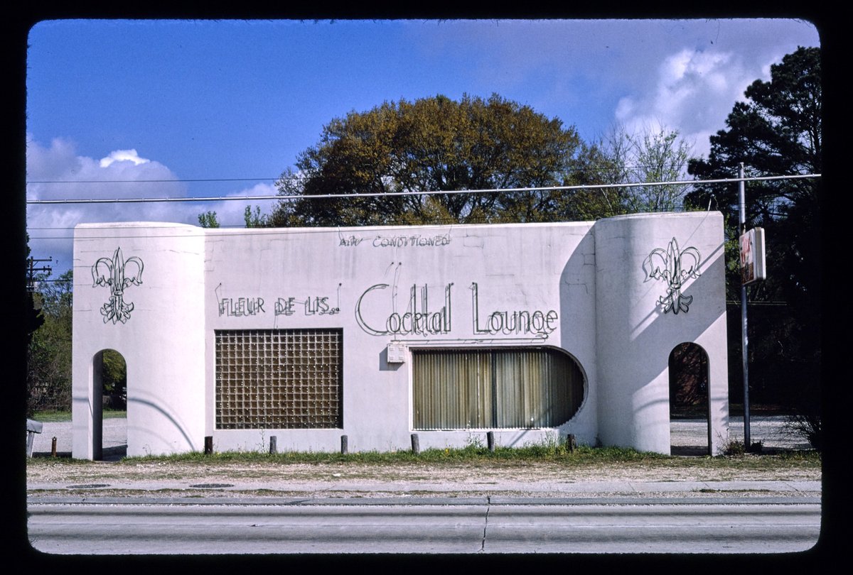 oldroadside's tweet image. fleur de lis cocktail lounge, government street, baton rouge, louisiana, 1982