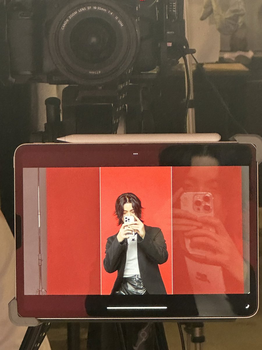 지금 GQ 촬영중 ㅋㅋㅋㅋ