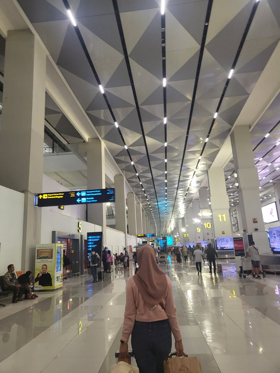 RiRiana (@rismariana6) on Twitter photo 