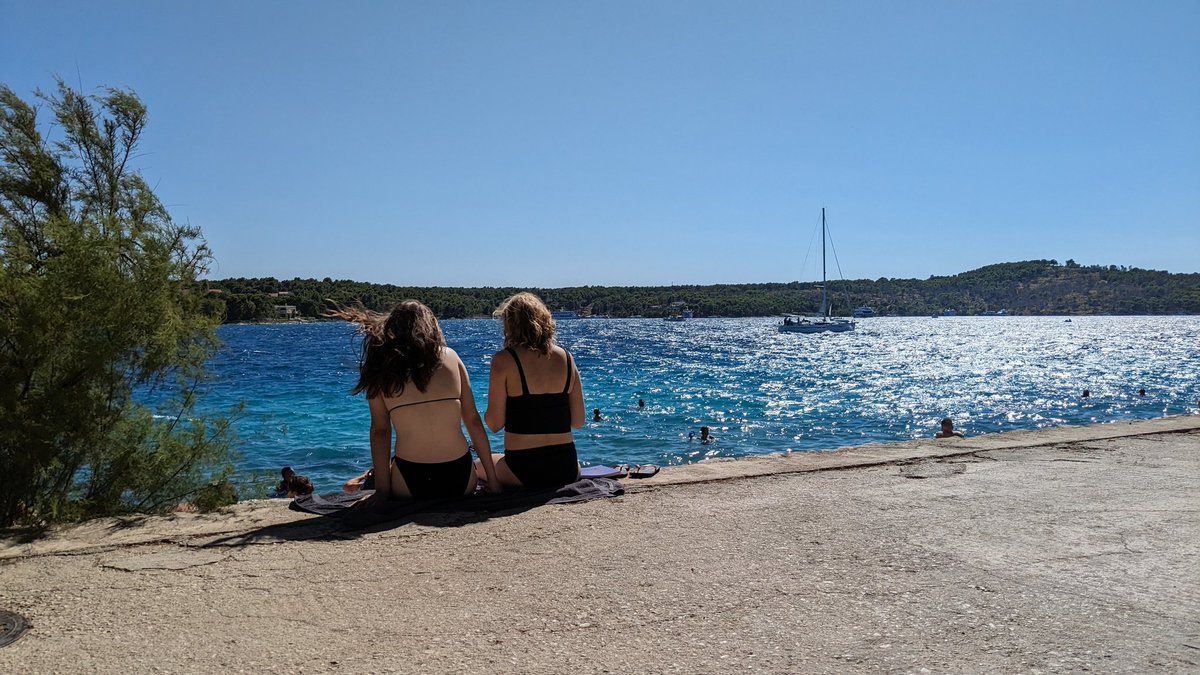 BracaDjordjevic's tweet image. A week (almost) at #Brač, first time on Croatian #Adriatic after 3️⃣5️⃣ years 😱 Family, friends, beautiful coast, extremely nice people... Milna was heaven. Surely we will be back! #vacation #beautifulplaces