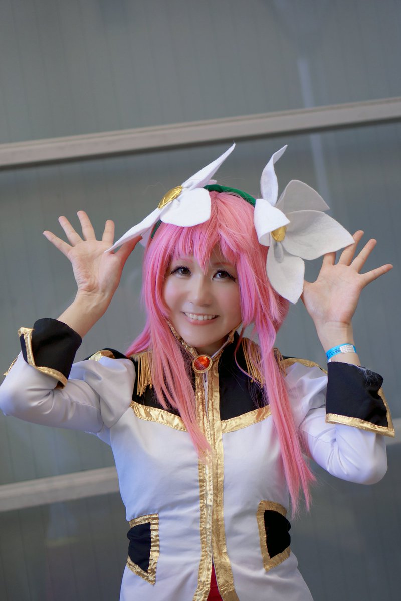 CalpisFowl's tweet photo. ミルフィーユ 桜葉
Model:　岬さん　@kirari_misaki
#ワンフェス
#ワンフェス2023夏 
#WF2023S 
#WF2023夏 
#WFコスプレ 
#コスプレ

とても可愛い写真をありがとうございました! https://t.co/McATbisFOs