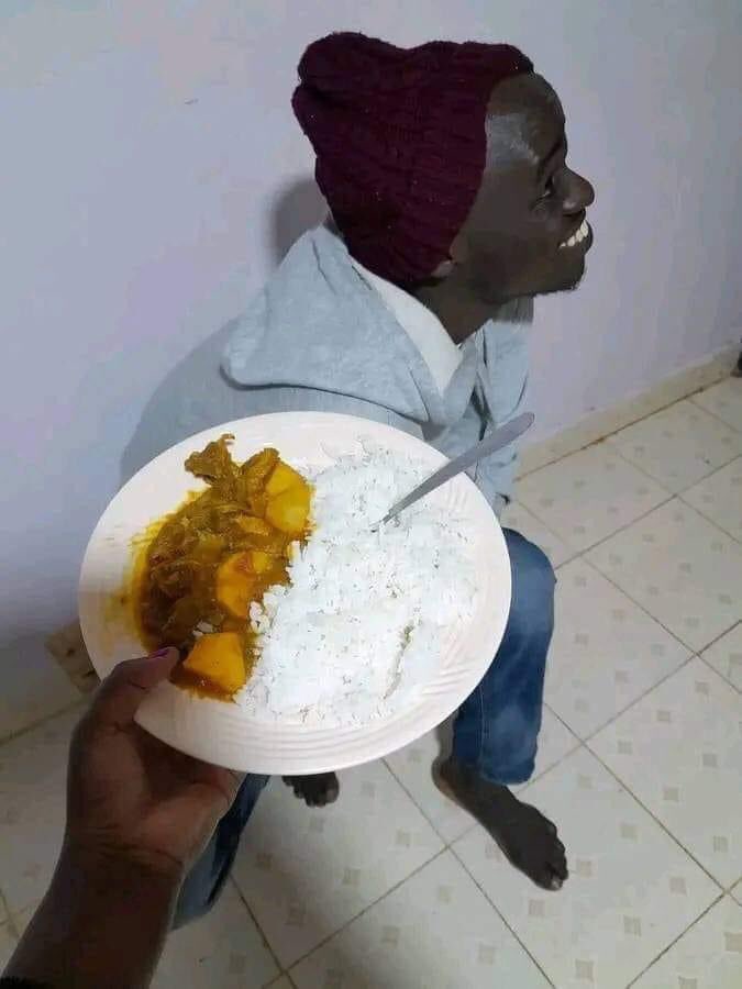 faizaufi's tweet photo. makan sek
udah ga usah ngerepotin
hayo makan aja
aku: https://t.co/PWPTiyBJ1P