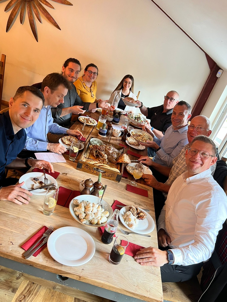 Radleys's tweet image. A day filled with celebrating wins, and sharing exciting future plans with our colleagues at Radleys! 🎉

After our company meeting, we had the pleasure of treating our incredible team to a meal at the Elder Street Deli 🍽️🍷