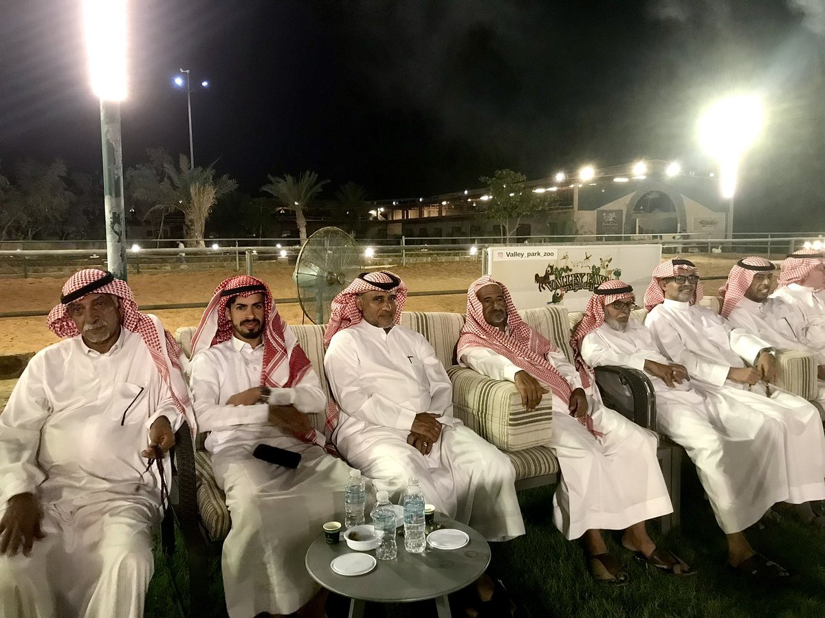 alhada21's tweet photo. من #الملتقى_الثقافي  الذي نضمته  #جمعية_التنمية_الاهلية #بهدى_الشام 
ملتقى كبار السن والمتقاعدين تحت شعار #كبارنا_بركه https://t.co/FE3LB3VNKk
