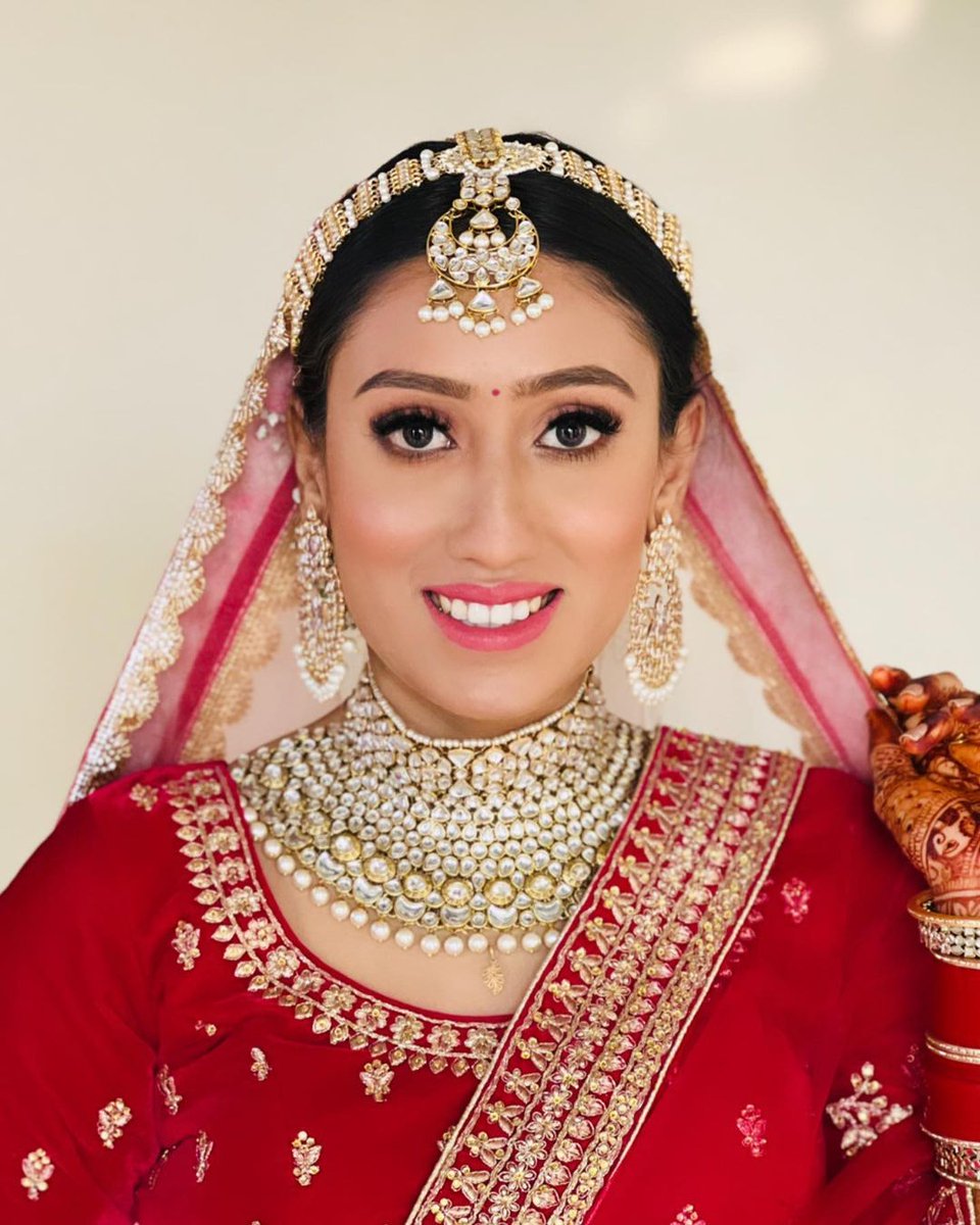 olreadydotin's tweet photo. Stunning reflection of today's bride ✨😍

MUA : @cfhbydimpledara_makeup

#makeup #makeuplook #makeupaddict #bridetobe #bridetribe #bride #olready #olreadydotin #yoursmartbeautyclub https://t.co/3DljrYvuSQ