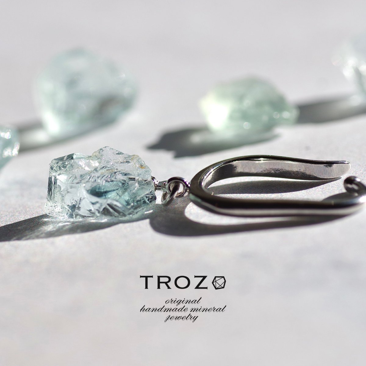 TrozoShop's tweet image. "鉱物イヤーカフ"
#プレゼント企画  #TROZO   

●8/13まで

●2名様

●フォロー＆リツイート（repost）必須

●お迎えツイート必須

●DMでやり取りが可能な方

お気軽にご参加下さい💕

ご希望の①石②金具の種類（↓に金具一覧があります）を書いて下さい😊