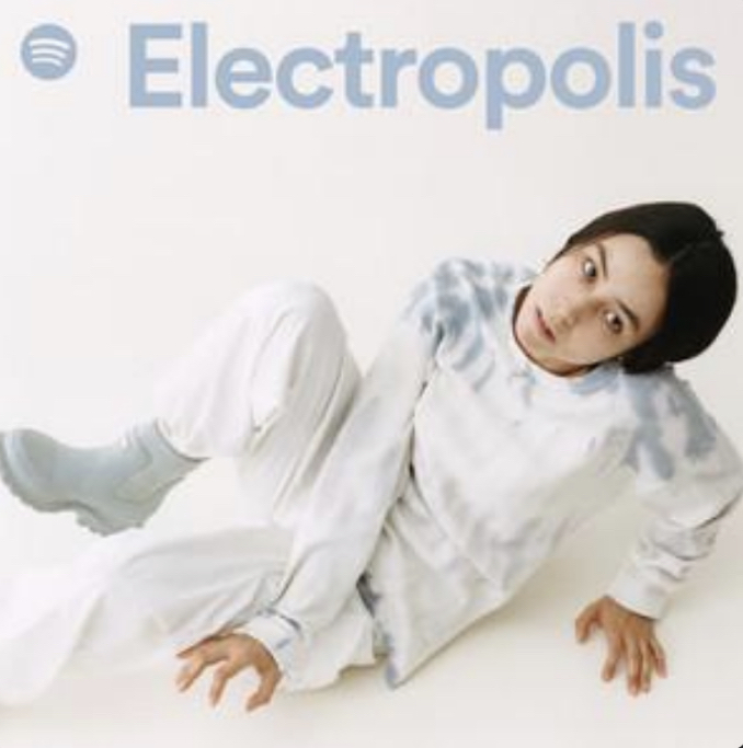 maika_loubte's tweet photo. 1曲目。Inner Child。
わしカバーだ、、
ありがとうございます😇
@SpotifyJP #Electropolis
https://t.co/vhVenhg08M https://t.co/PC3FMz8moj