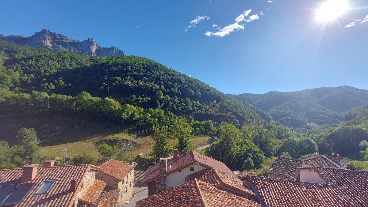 #BuenosDiasATodos
Día espectacular el que vamos a tener hoy en Liébana.