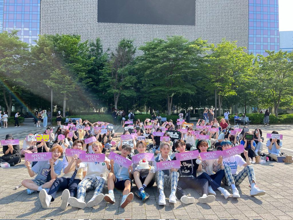 7violin's tweet photo. HAPPY 100 DAYS XODIAC 😍😍

#XODIAC #소디엑
 #XODIAC100days_inmyheart https://t.co/cfkr74s8us