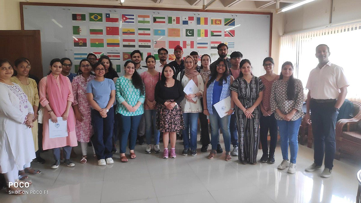 ICGEB's tweet photo. Welcome 2023 ICGEB-JNU #PhD cohort!
25 new students join @ICGEBNewDelhi from 1 August, welcomed by Director, Dr. Ramesh Sonti, and staff.
A great opportunity to glean an overview of this unique institute, its structure and strengths. Welcome!!
👉https://t.co/wQ9HP86Jz0 https://t.co/KN2S2xGt2z