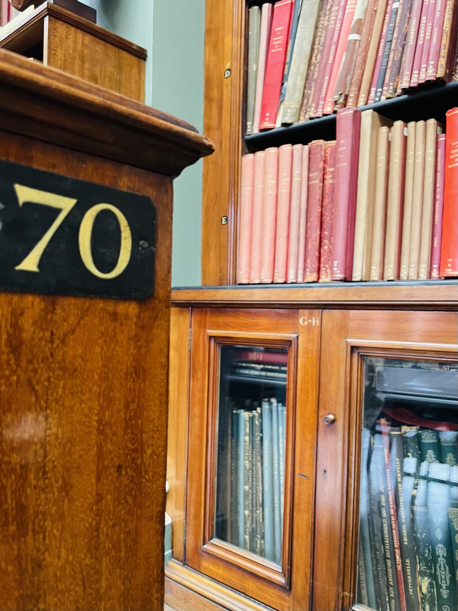 AlisonNWLChamp's tweet photo. Big love❤️ for London's libraries 📚
Free, beautiful, and utterly zen.
#PictureofaPhD to share mini moments📷 on this research journey #DiaryOfaDoctorate #BiaProject #CommunityEngagement #Albertropolis
@GeorgeInstUK @TheBridgeW12 @ewsmullins
@ImperialCharity @ImperialMDR https://t.co/5PdoUR7qRN