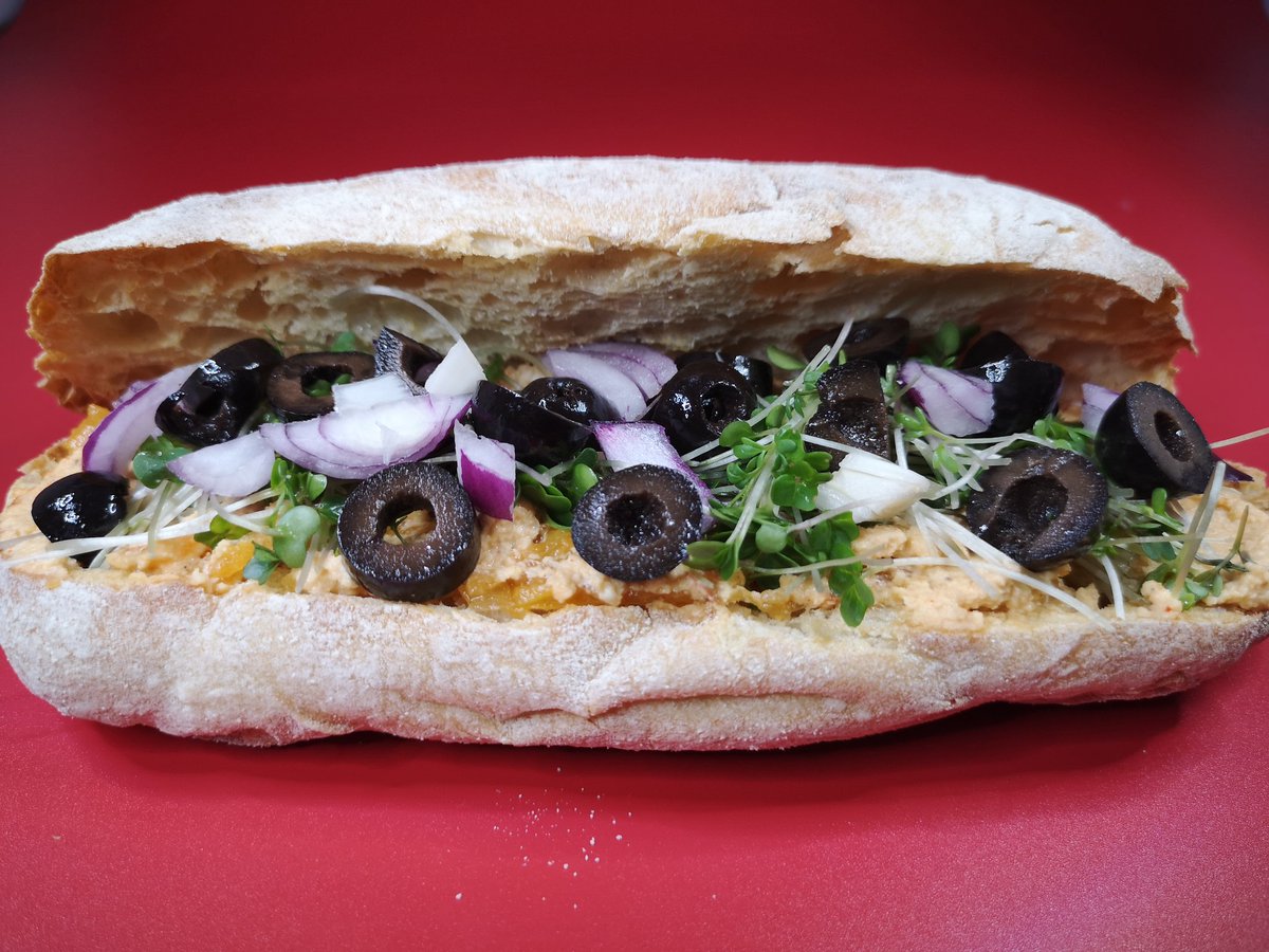 nutrisnapper's tweet photo. 🌿 Cashew & Apricot Sandwich 🌿
💥Check out our new recipe 💥
Ingredients ⬇️
💥Fresh apricot pureed
💥Crest
💥Black Olives
💥Cashew Cheese
💥Red Onion
💥Carbarita Bread
#nutrisnappers #kitchen #salad #Food #hospital #doctors #freshfood #keepsupportingus #killcancer #Food https://t.co/3pJBUbdh6q
