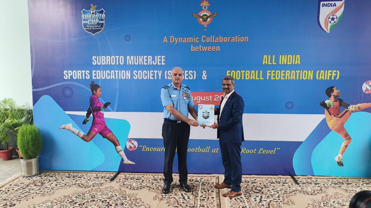 airnewsalerts's tweet photo. Subroto Mukherjee Sports Education Society (#SMSES)  signed an MoU with the All India Football Federation (#AIFF) to promote football at grassroots level. SMSES, which has been conducting the Subroto Cup International #Football Tournament since 1960, will form a Subroto XI team under Junior Boys (U-17) category from this edition onwards.