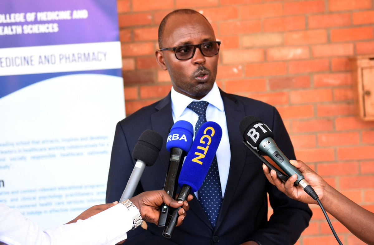 BTN_Rwanda's tweet photo. AMAKURU MASHYA

Kuri uyu wa Gatatu, Kaminuza y'u Rwanda @Uni_Rwanda Koleji y'Ubuvuzi yakiriye abanyeshuri barenga 160 baturutse muri Sudan, bakaba baje gukomereza amasomo yabo mu Rwanda nyuma y'aho iki gihugu gikomeje kuba mu Ntambara #BTNAmakuru. #BTNAmakuru https://t.co/yAJy5mL1nN