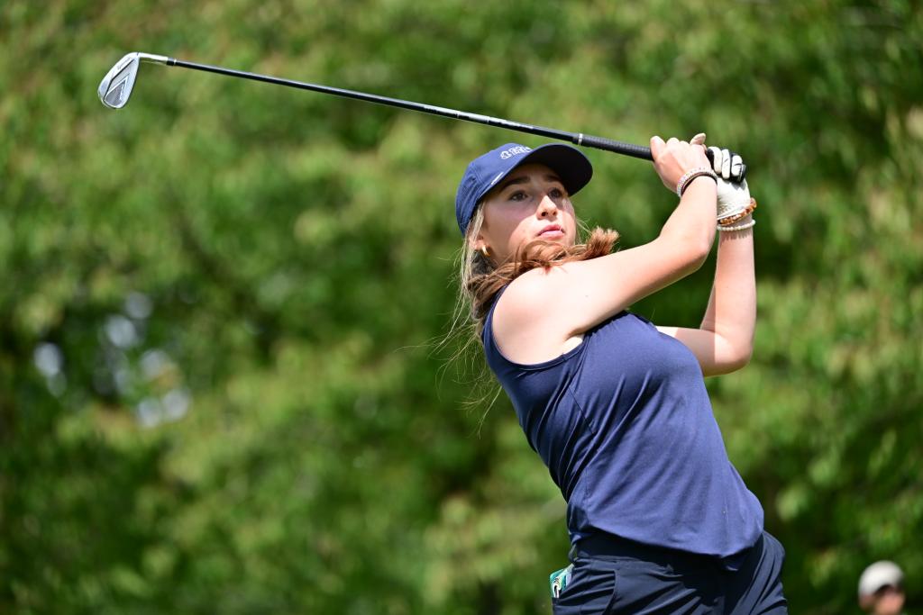🏌️‍♀️ Alice Alexandra Negroni (-3) currently leads the English Girls' Under 14 Championship with Adriana Garcia Terol (-2) &amp; Hannah Lee-McNamara (-2) in hot pursuit as the trio begin round two. 

Live scoring: golfgenius.com/pages/4330981

🇺🇦 #EGStandswithUkraine 🇺🇦
