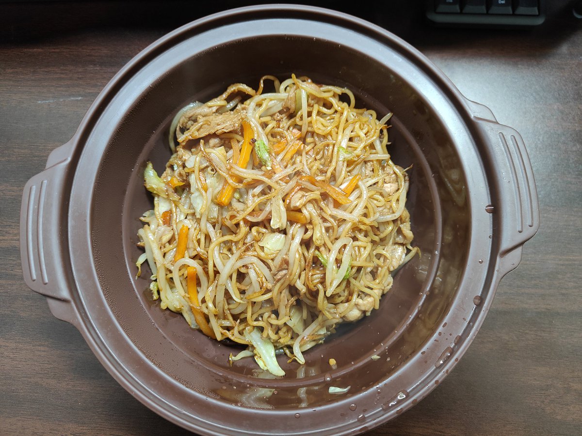 nam42935099's tweet photo. 《8/2のダイエット記録(1477日目)》

#朝食
#グリーンコーヒー
#青汁
#水 500ml

#お昼
#焼きそば
水 600ml

#夕食
#青汁
#ダイエットプロテイン
水 1700ml

寝る前
#ヨーグルト
水 500ml

合計 3.3L

#ダイエット https://t.co/cxZ2jReJnd