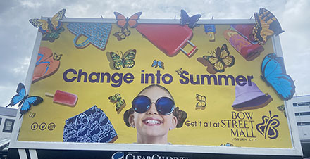 Delighted to launch the summer outdoor campaign this week for @bowstreetmall with our 3D special build billboard on Lisburn's Antrim Street. Look out for our eye-catching campaign in the coming weeks. @LisburnChamber #ChangeForSummer