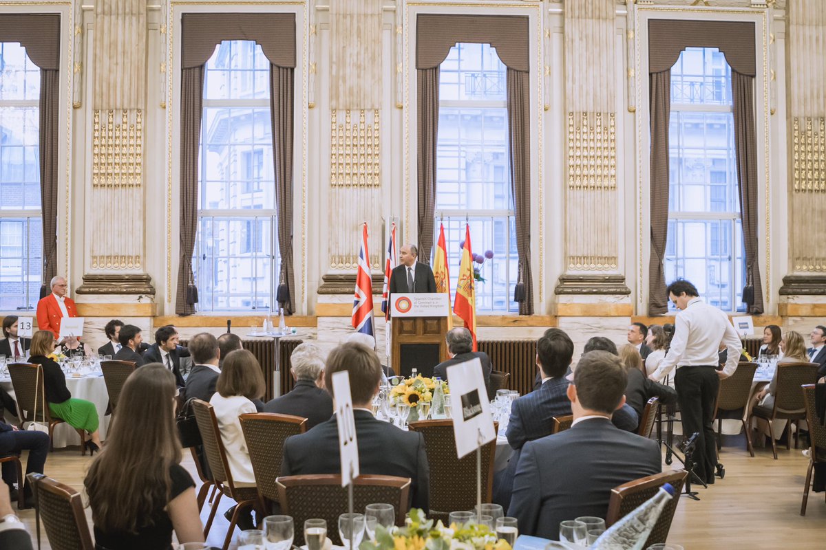 GuitartMarc's tweet photo. Thank you to the @SpainChamberUK in its 136th AGM where we celebrated the strong social, economic and commercial commitment between Spain and the #UK.

At @brandlond we are proud to see how our new #digital communication had a great impact. https://t.co/YAEbCk6n80 https://t.co/qV5Aezd2lK