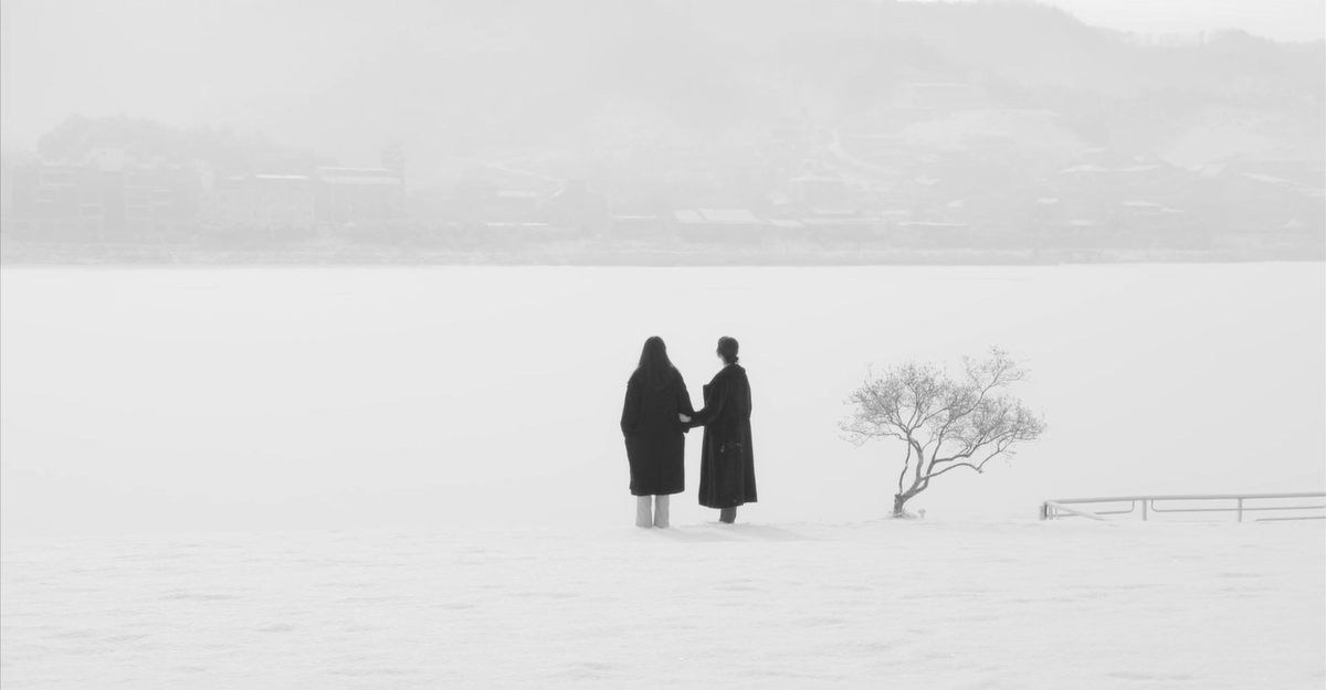 mitiasamsa's tweet photo. hotel by the river, 2018, dir. hong sang-soo https://t.co/z9vBltm7jW