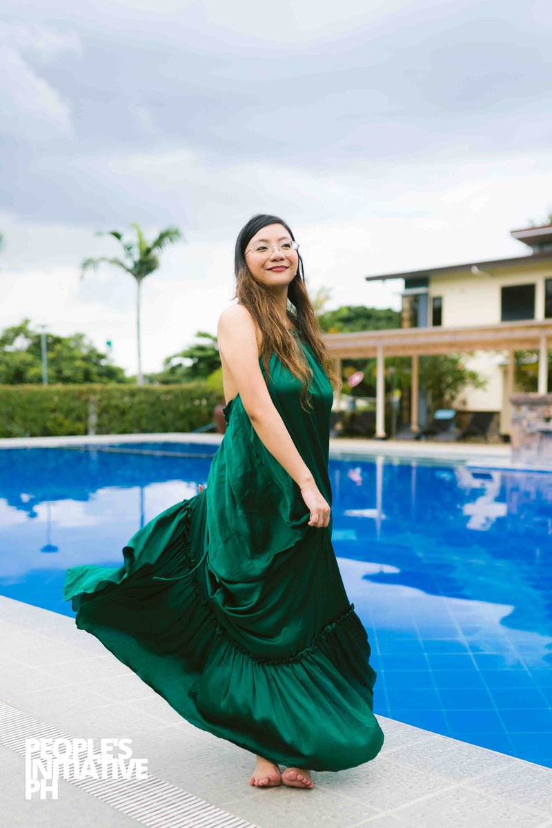 elynevillamor's tweet photo. My favorite photographs of myself. ❤️💚
#AThrowbackToBBMSARAUniteamVictoryParty2022

with @dTnalakRiderSR @lavenderandmist @myminnieature @Engr_Joy_ @_callmeEA https://t.co/G4q0J2fJK1