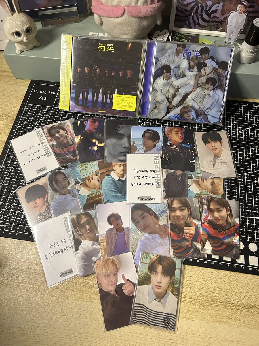 bluejaycart_'s tweet photo. Happy 4k!! 🫶🏻🫶🏻🫶🏻

I'll be having a mini giveaway ! ~

2 winners:
─ Enhypen official photocards 

1 winner:
─ Dimension: Senkou Unsealed cds 

❗️mechanics: ❗️

─ mbf, like &amp; rt
─ shoulder sf (sco or direct ggx)

 ends by Aug 15 https://t.co/MleeRno36O