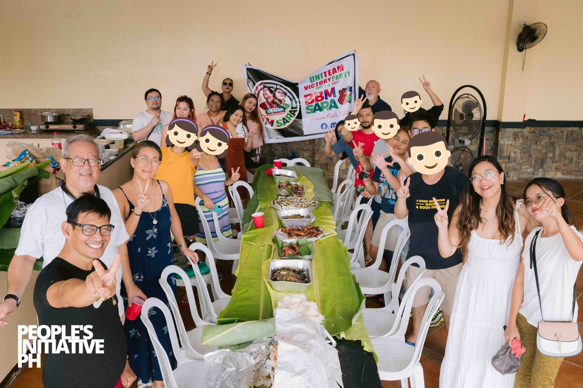 My favorite group shots from the VP. ❤️💚
Thank you to all my Co-Sponsors!
#AThrowbackToBBMSARAUniteamVictoryParty2022

<a href="/Engr_Joy_/">Joy Summera ⚛️🇵🇭🇪🇸🇨🇳</a> Sir Franco <a href="/Mamu_The_UBQ/">Mamu</a> <a href="/dTnalakRiderSR/">KulasSR</a> <a href="/_callmeEA/">𝗘𝗔 |꯱ׁׅ֒꯱ׁׅ֒ |🐙♟️</a> <a href="/erieannalol/">Grace</a> @niwrahd_ <a href="/PulangMakata14/">iRhed</a> <a href="/jlbclarion/">✨JLBC</a> @BarrozoJayson 
<a href="/AyeRonMan888/">A</a> <a href="/lavenderandmist/">Erinea</a>