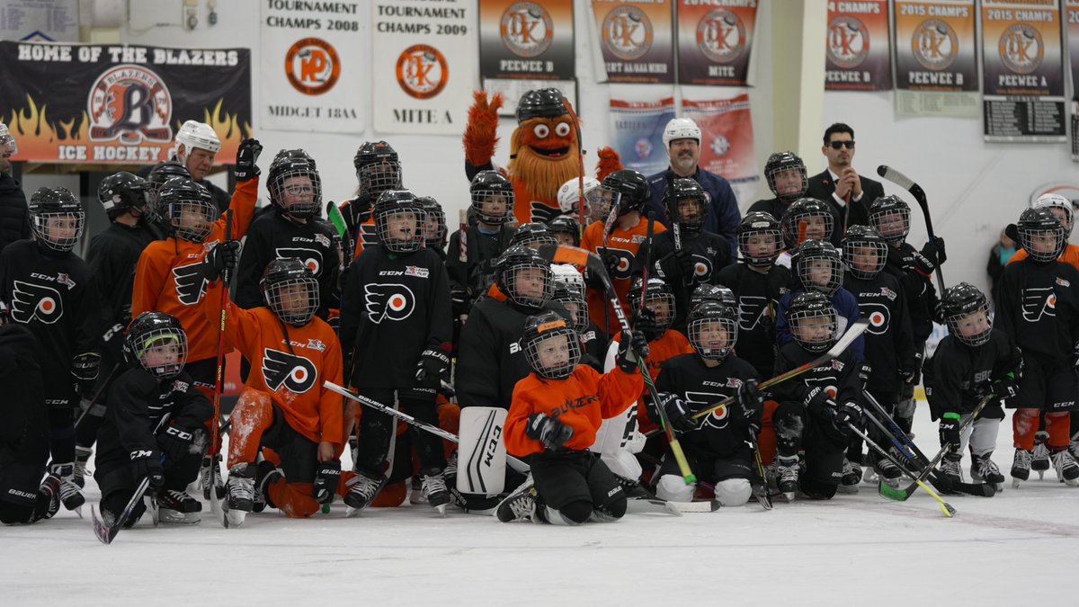 FlyersCharities's tweet photo. Over the entire course of the year, Flyers Charities and Community Relations strive to support our community on and off the ice!

You can read about all the projects and initiatives from this past year in our newly released 2022-2023 Impact Report: https://t.co/fs0dVwOYux https://t.co/1GHi2BgZS2