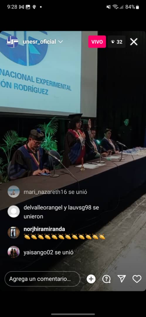 UnesrCaracas's tweet photo. Acto de Grado e Ingreso y Ascenso Docentes UNESR
#EnVivo #02agosto 

https://t.co/PAQERL6eKQ

#SomosUNESR #SomosUnesr https://t.co/W4pZL1iDiG