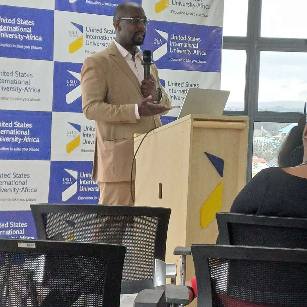 alexowiti's tweet photo. Doing mentorship at @ExperienceUSIU #PRconnect @prskkenya https://t.co/uOms5cQ6iP