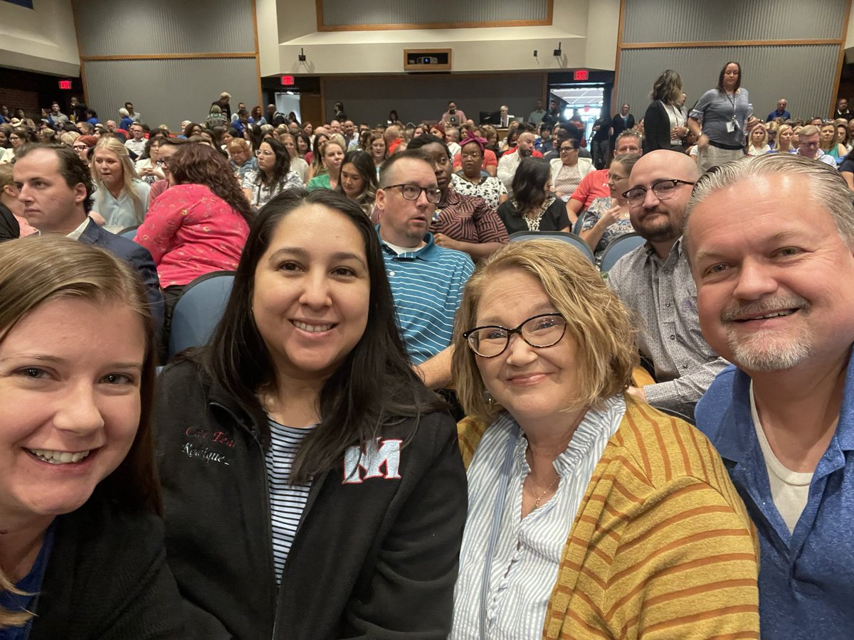 Back to school with amazing colleagues! #choosecastleberry #daretolead