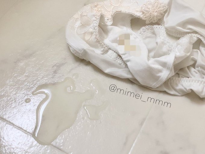 #パンツの日 なので、いつかの置きパンを載せておきます🐳 リプくれた人の中からランダムでモザなし写真送っちゃうかも🤭 https://t.co/ebWYxyHyP8<a href="/tag/%E3%83%91%E3%83%B3%E3%83%84%E3%81%AE%E6%97%A5"class="tags">#パンツの日</a>