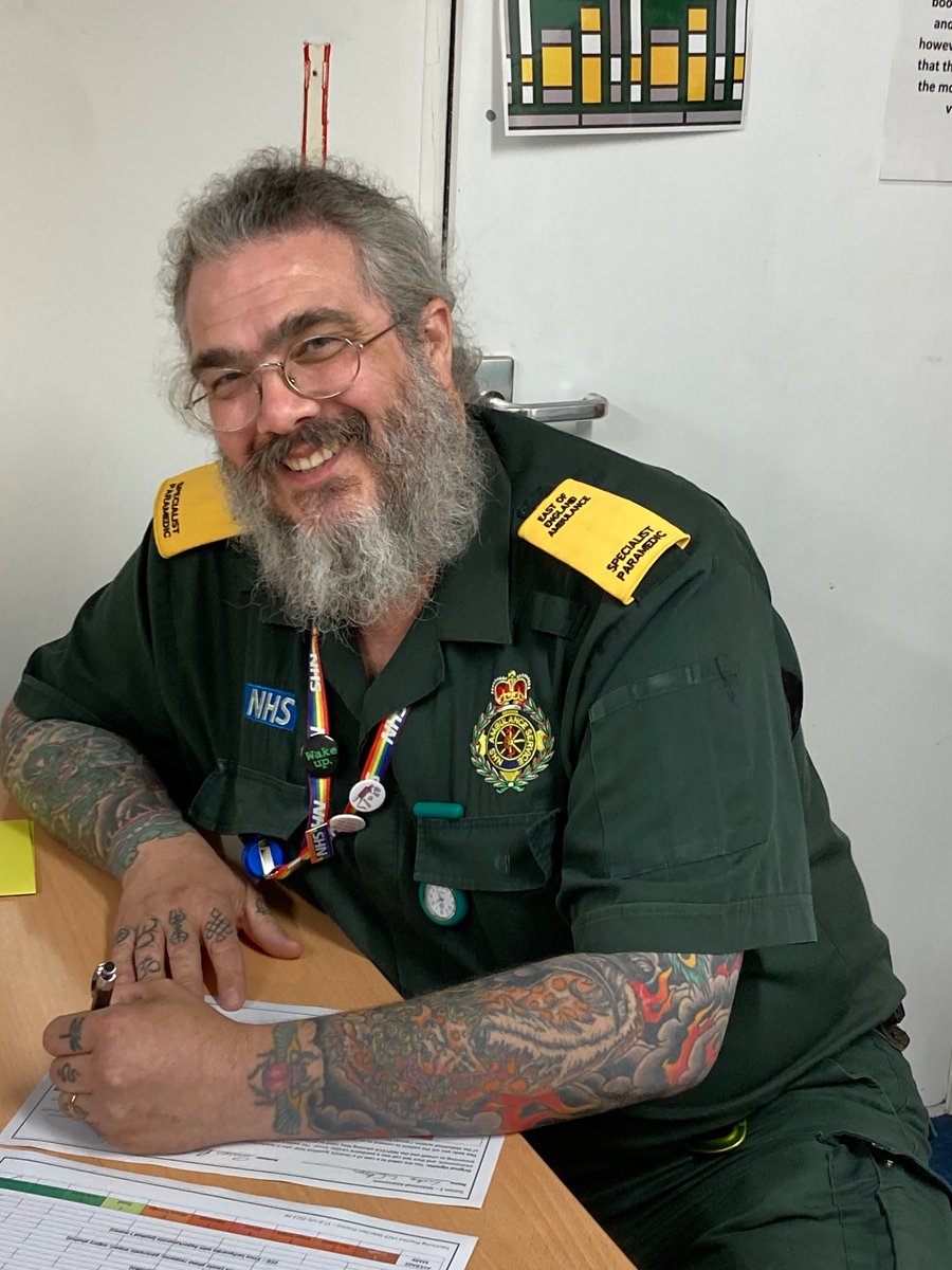 Specialist Paramedic Simon @EEAST_UrgCare  has been putting our future ACPs through their paces, dusting off his skills as a former training officer. Systems assessments and clinical reasoning well and truest tested! #ThanksSimon #WeAreEEAST