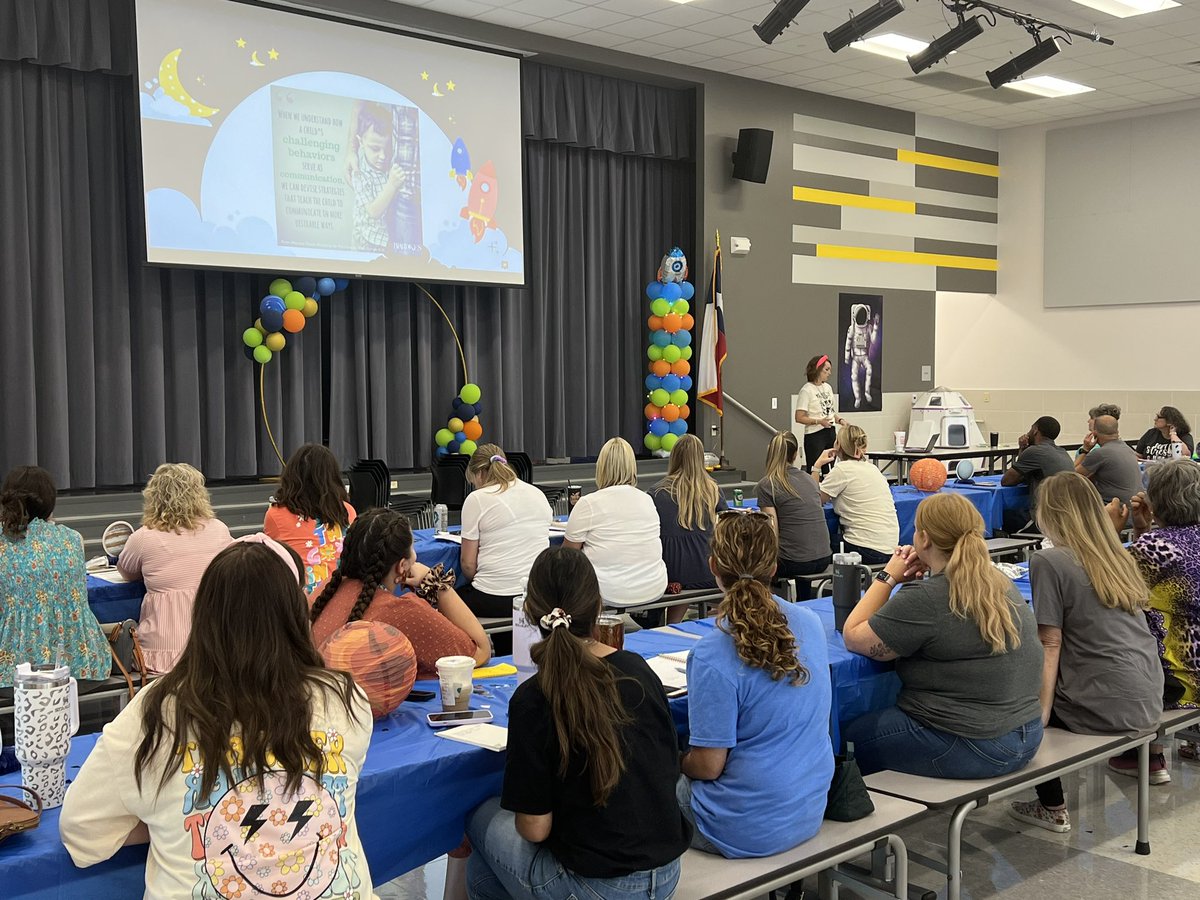 De-escalation and Zones of Regulation presented by our OUTSTANDING Assistant Principal, Sarah Ewton💛🖤🐯<a href="/DISDLearns/">𝐃𝐞𝐧𝐢𝐬𝐨𝐧 𝐈𝐒𝐃 𝐋𝐞𝐚𝐫𝐧𝐬</a> <a href="/DISDDirector/">Shonda Cannon</a>
