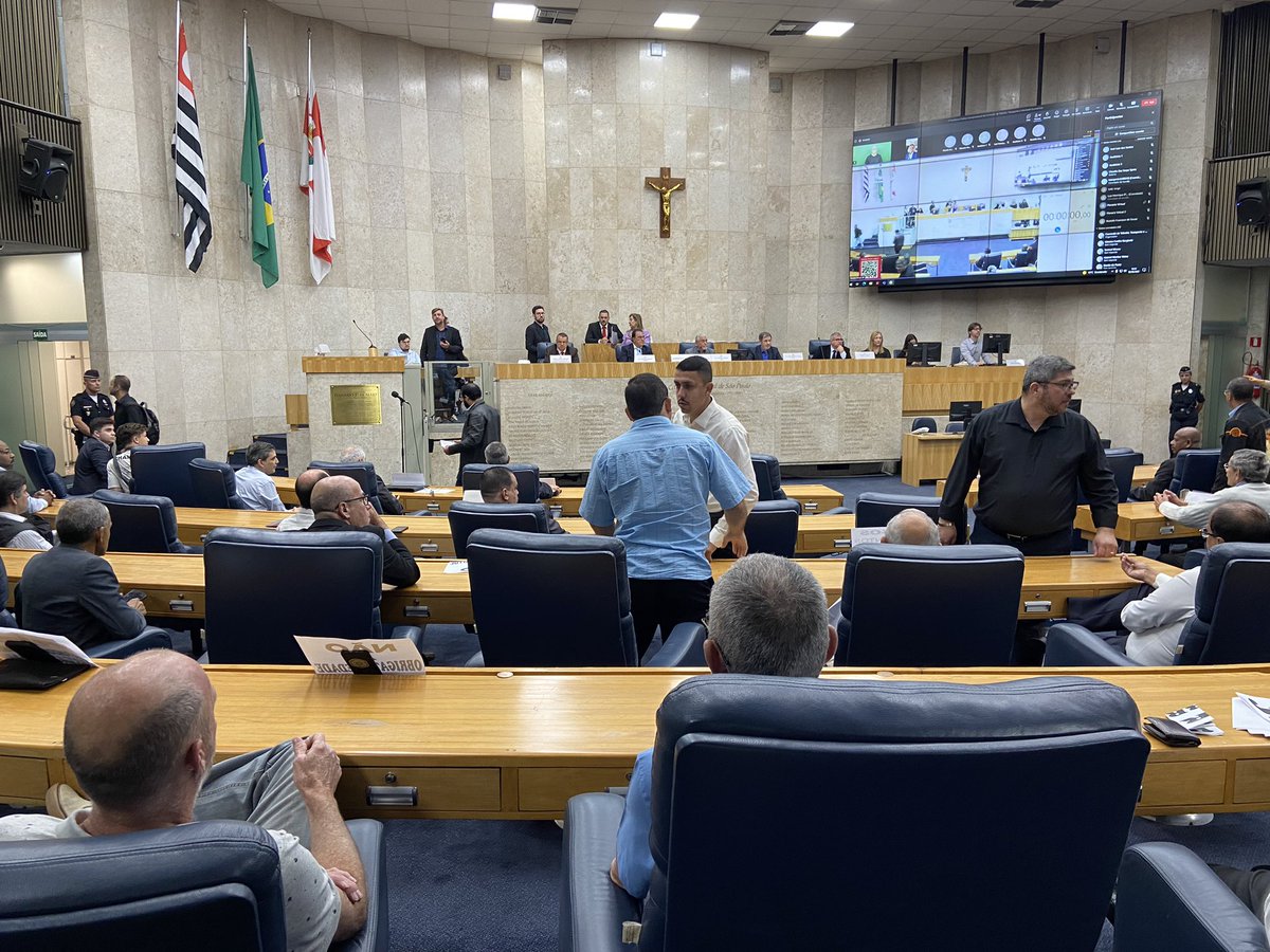 camarasaopaulo's tweet photo. #AudiênciaPública | Agora: Audiência Pública da Comissão Permanente de Trânsito, Transporte e Atividade Econômica 
Tema: "Aplicativo SPTAXI"

🔴 AO VIVO na Rede Camara: https://t.co/GJa2SBjZ0A https://t.co/xmGdWR0gzR