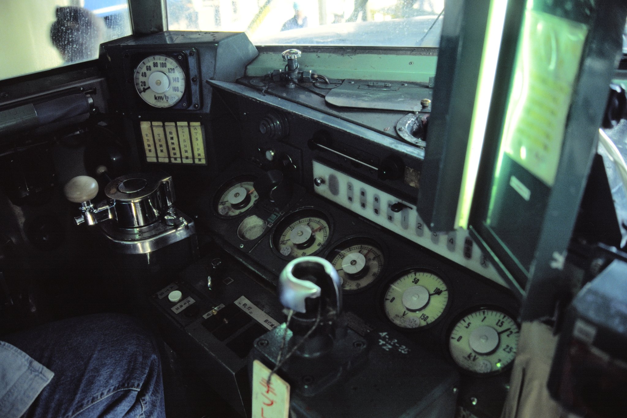 DE10-1108 運転台計器類 鉄道部品 DE10-1108 運転台 計器類