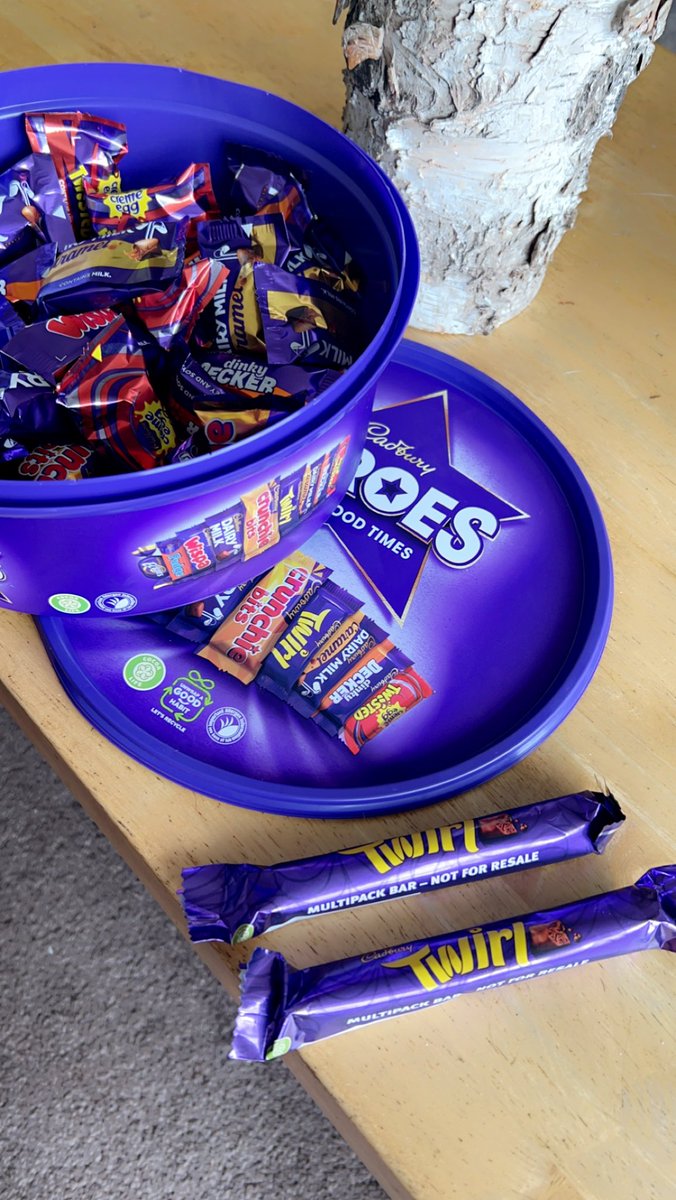 Caroline2403's tweet photo. I mean thanks!! @CadburyUK but 🤷🏻‍♀️ …do I win a prize? 😆 https://t.co/OXORjUJ3eq