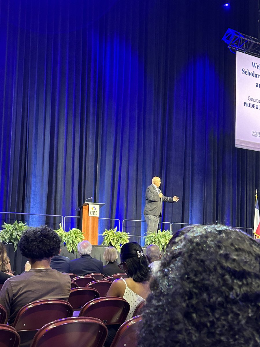 MsBChapa's tweet photo. Honored to be able to attend the @theCFEF scholarship ceremony Tuesday evening, as a past recipient. I love working for this district and how they truly provide opportunity for all! https://t.co/THCB7tvDAo