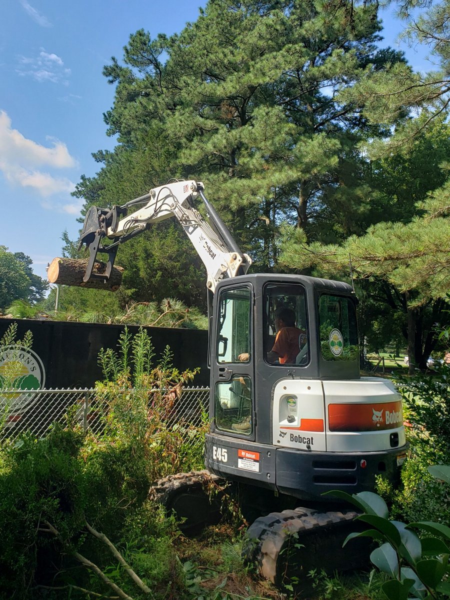 BobcatCompany tweet picture