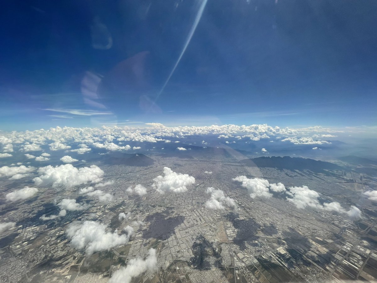 cude's tweet image. Aqui vivo